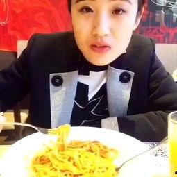 小陈学长吃瓜图片,揭秘校园生活趣味瞬间