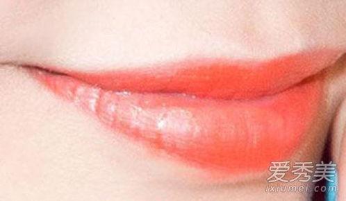 吃哈密瓜嘴唇痒,嘴唇痒痒的奇妙体验