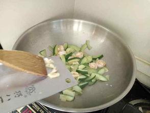 吊瓜炒着吃还是煮着吃