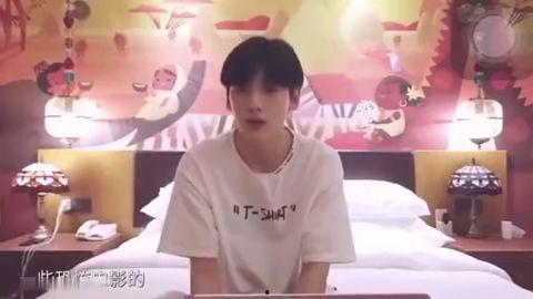 感人的吃瓜视频,让人瞬间泪目