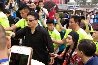 吃瓜群众是社会群体吗,揭秘社会群体的独特现象