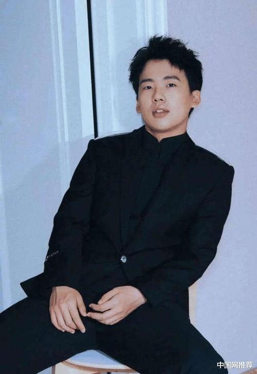 郭麒麟明星吃瓜,揭秘娱乐圈幕后真相