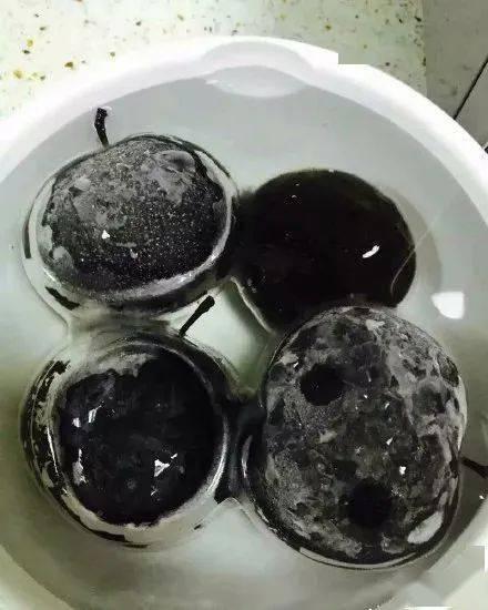 吃瓜冻梨,吃瓜冻梨，清凉一夏的甜蜜诱惑