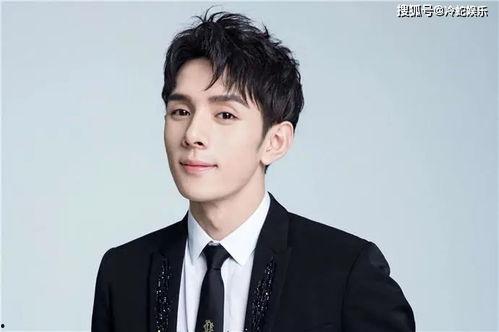 李佳琦吃瓜通稿,揭秘网红背后的真实生活