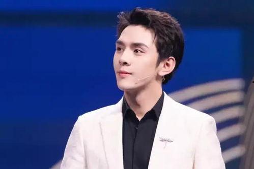 李佳琦吃瓜通稿,揭秘网红背后的真实生活