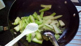 八角吃瓜,揭秘娱乐圈的甜蜜与苦涩