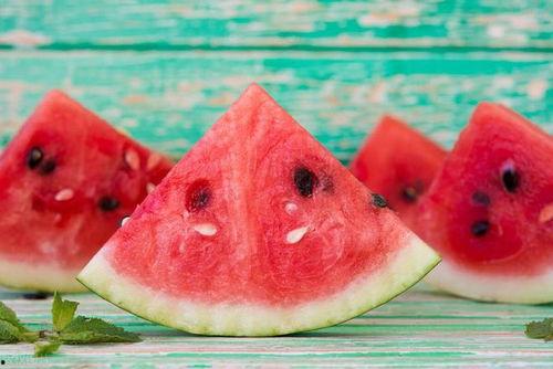 一种西瓜摘瓜吃瓜文案,西瓜摘食体验记