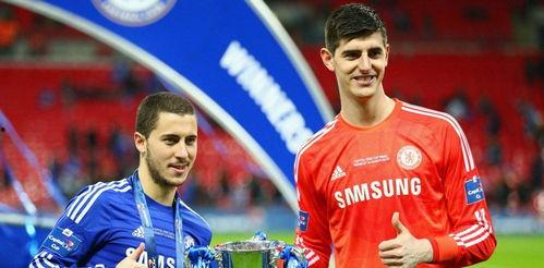 阿扎尔和小熊吃瓜,阿扎尔与小熊的瓜界奇遇记