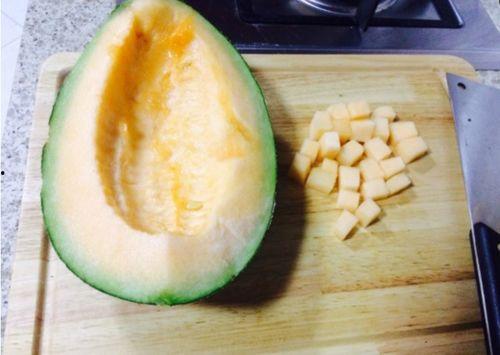 小仓吃哈密瓜,小仓的哈密瓜美食之旅